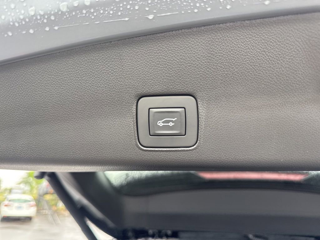 Used 2025 Chevrolet TrailBlazer RS w/ Convenience Package FWD image 19