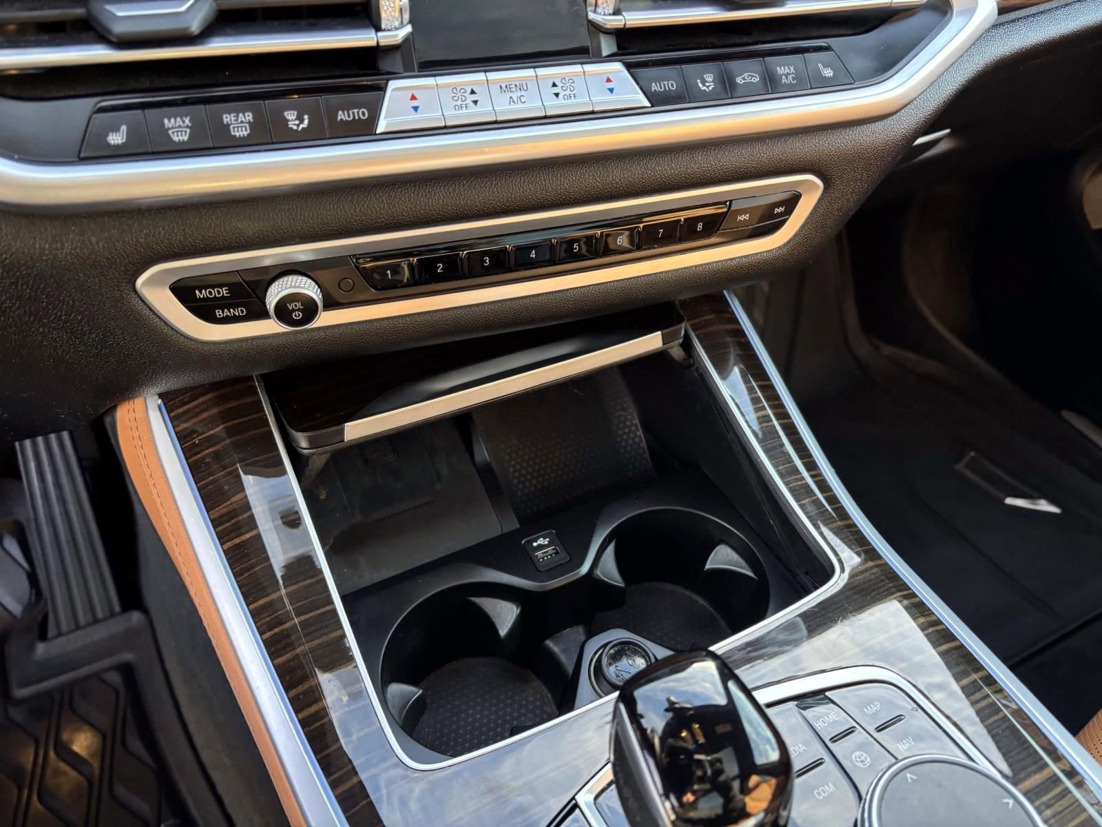 Used 2023 BMW X5 xDrive45e w/ Parking Assistance Package image 22