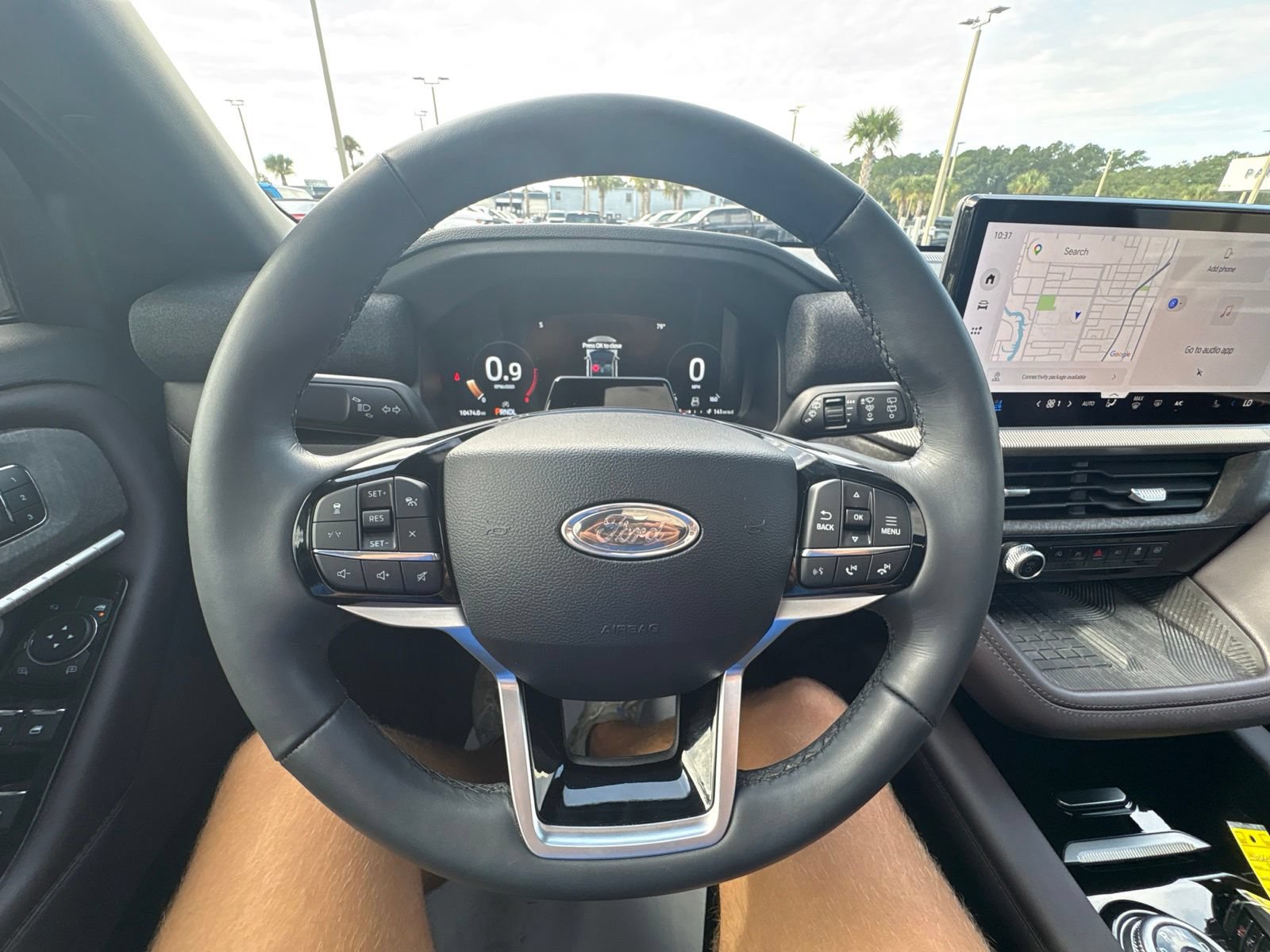 Used 2025 Ford Explorer Platinum RWD image 26