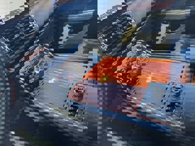 Used 2019 Lincoln Navigator Reserve image 35