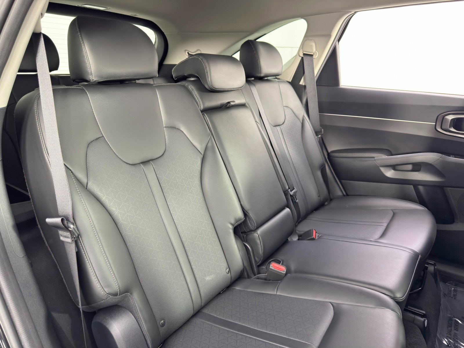Used 2021 Kia Sorento S FWD image 35
