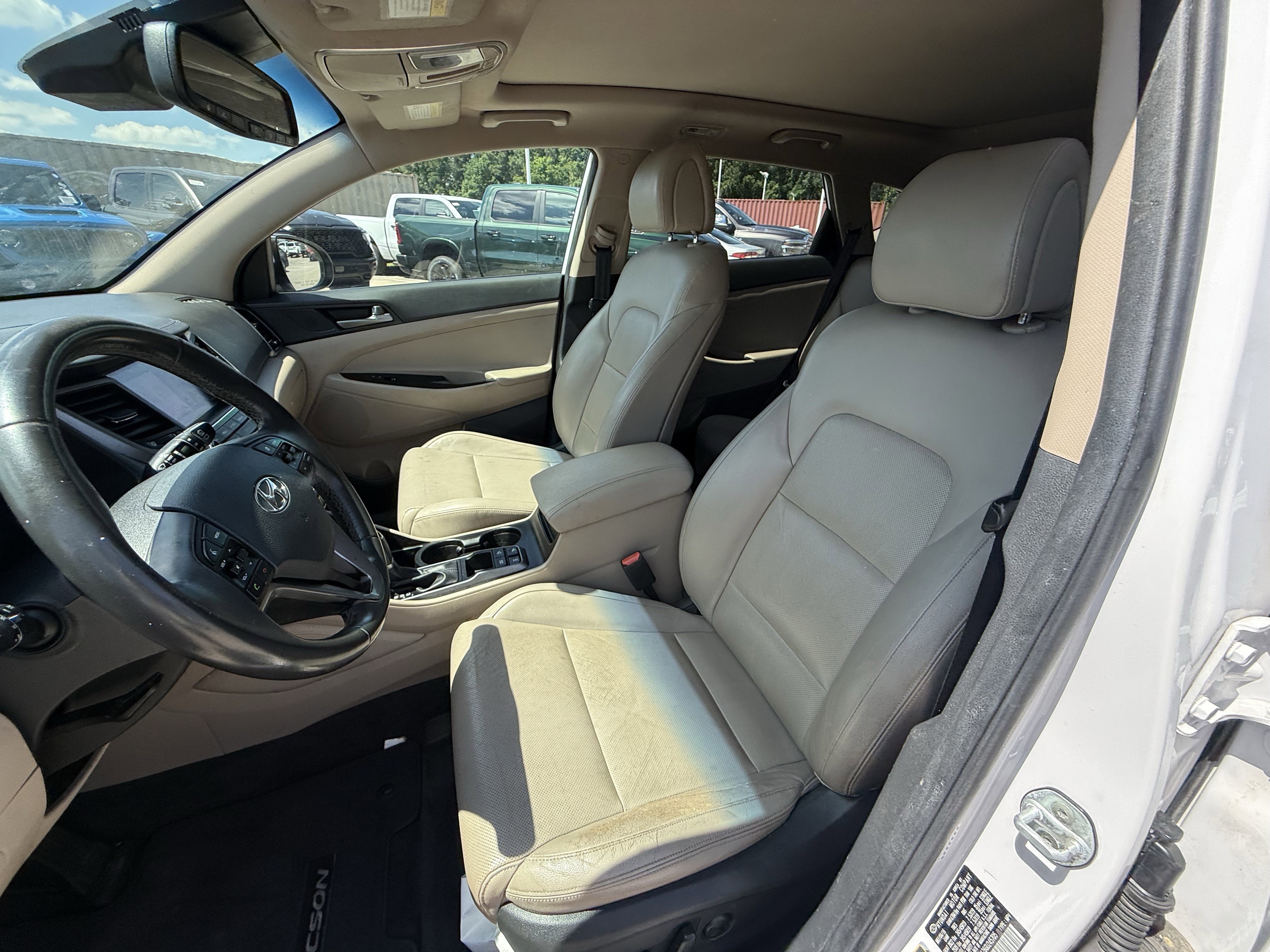 Used 2016 Hyundai Tucson Limited w/ Option Group 03 AWD/4WD image 28