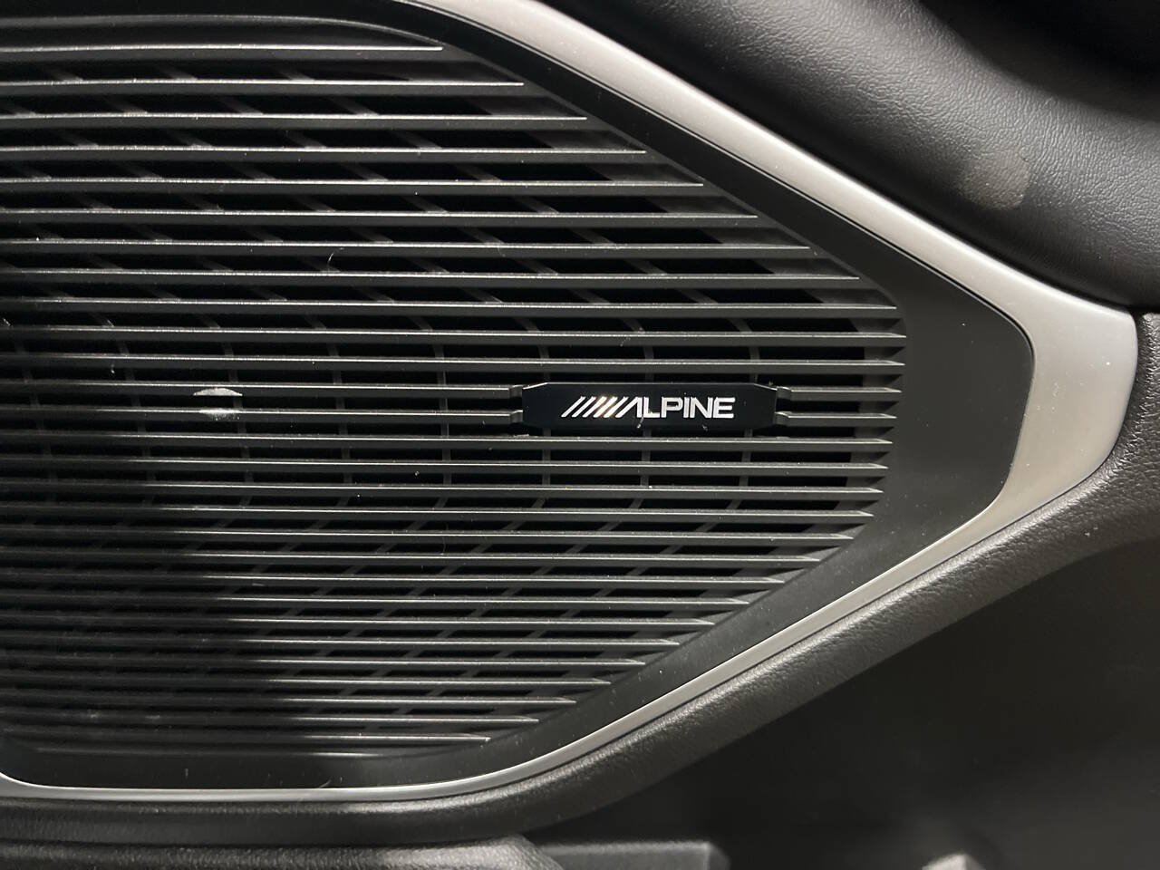 Used 2025 Jeep Wagoneer Series II AWD/4WD image 13