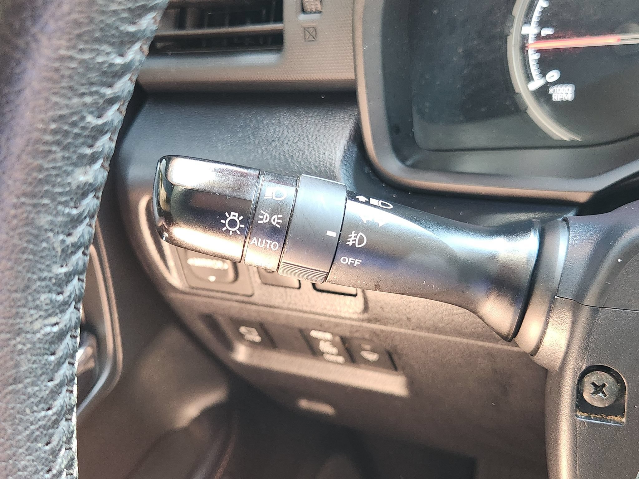 Used 2023 Toyota 4Runner Limited AWD/4WD image 34