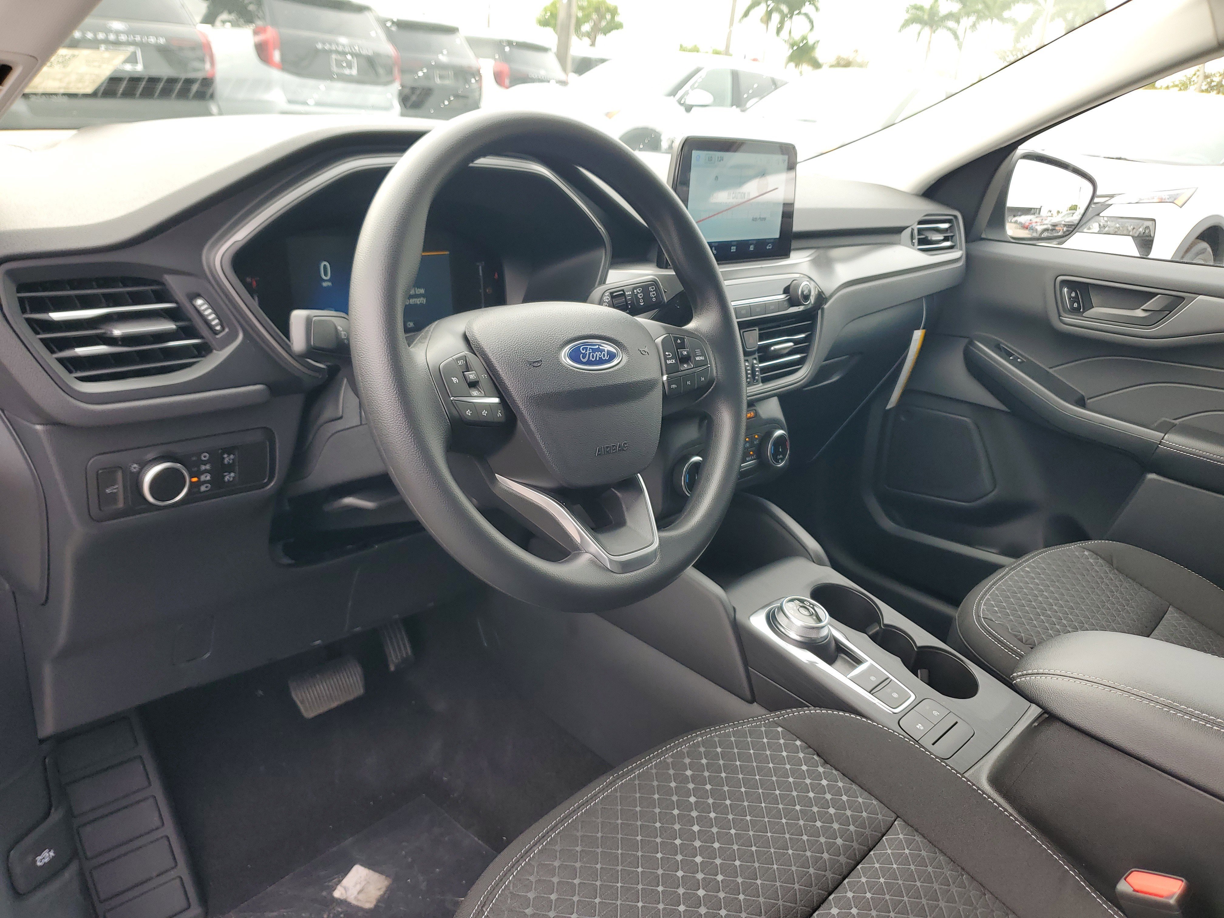 New 2026 Ford Escape Active FWD image 8