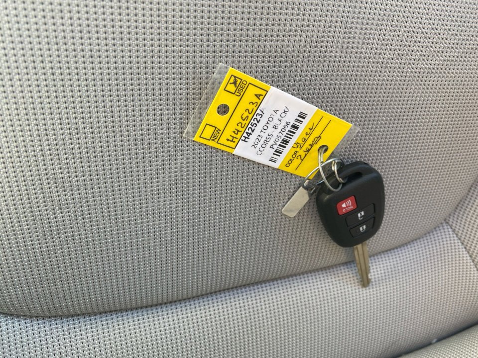 Used 2023 Toyota Corolla Cross L image 37