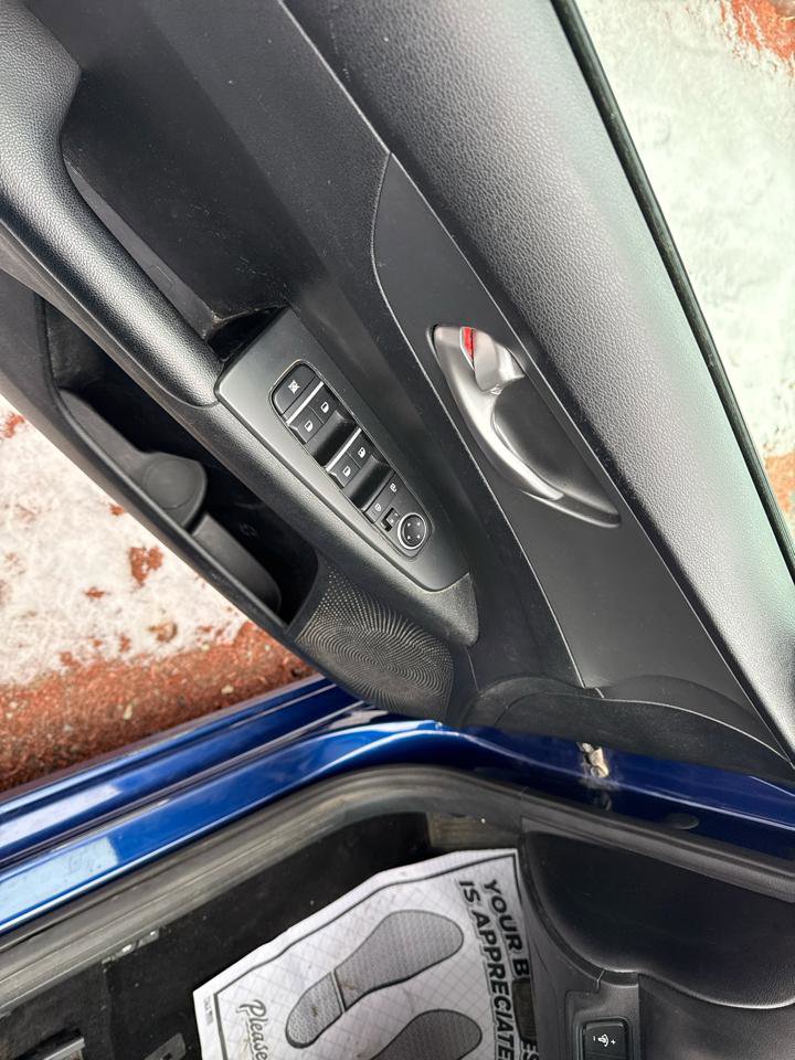 Used 2019 Kia Forte LXS image 13