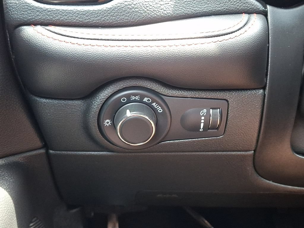 Used 2024 Dodge Durango GT AWD/4WD image 25