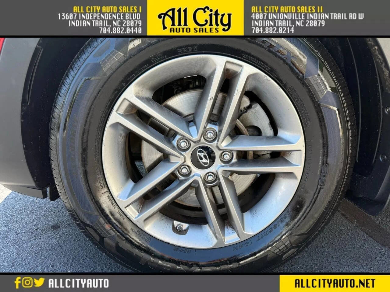 Used 2018 Hyundai Santa Fe Sport w/ 2.4L Value Package 02 image 31