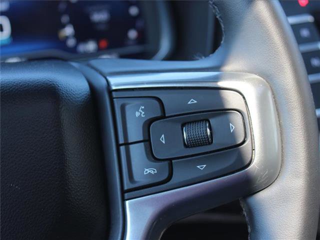 Used 2023 Chevrolet Suburban Z71 image 11