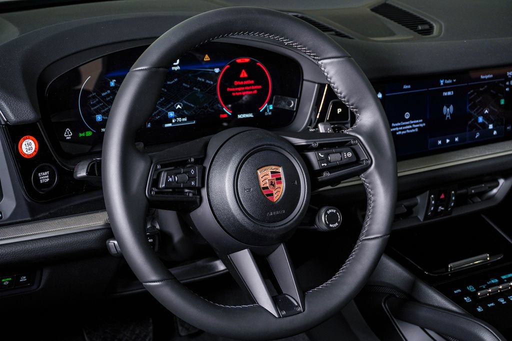 New 2026 Porsche Cayenne AWD/4WD image 17