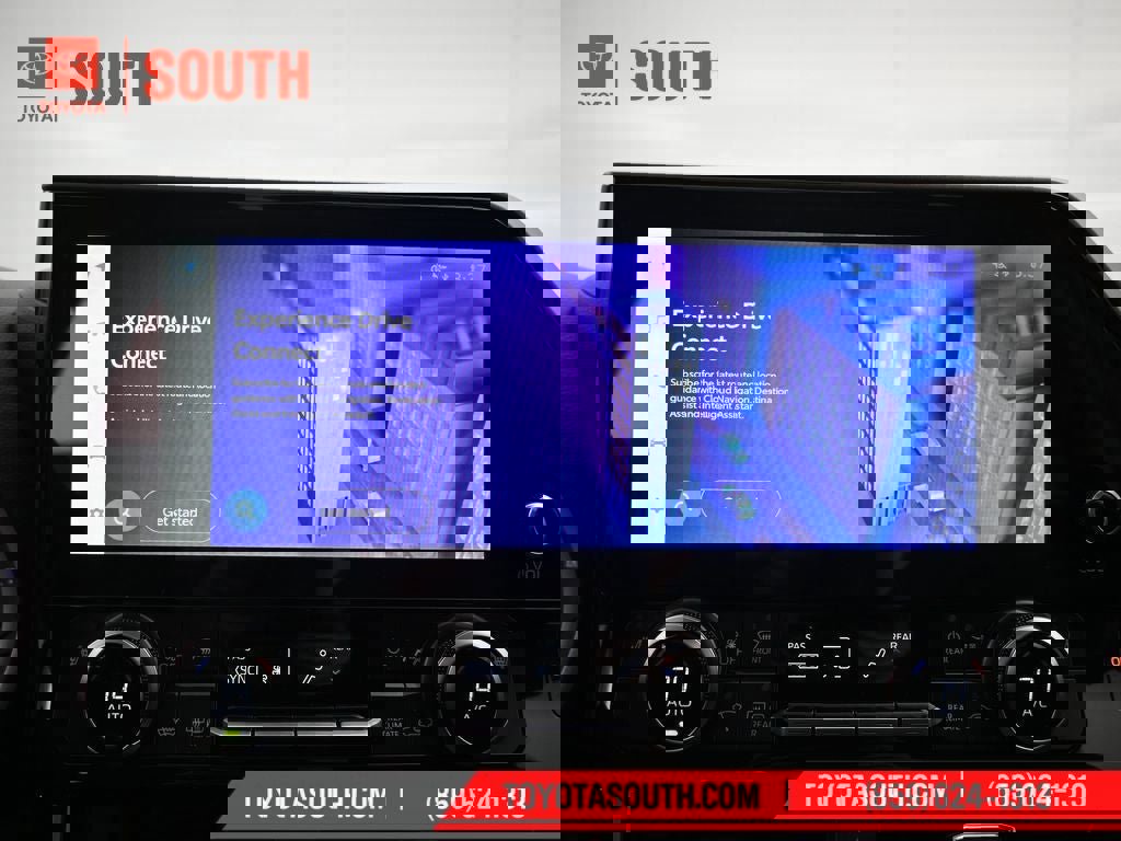 New 2026 Toyota Highlander XLE image 13