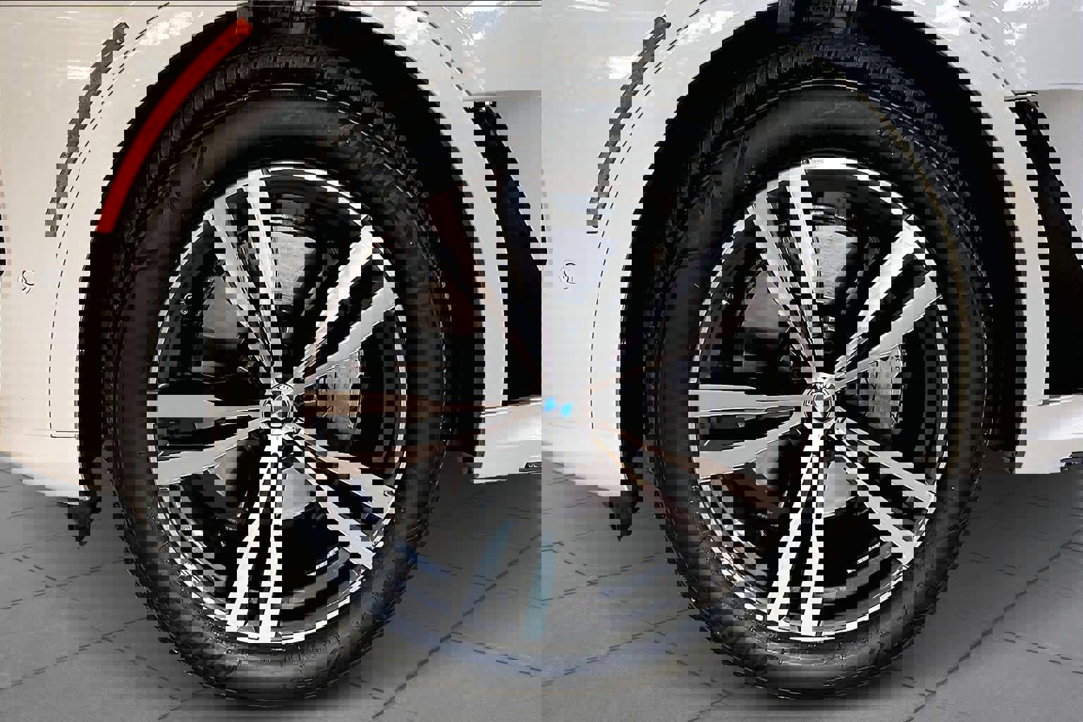 Used 2025 BMW X7 xDrive40i w/ M Sport Package image 10