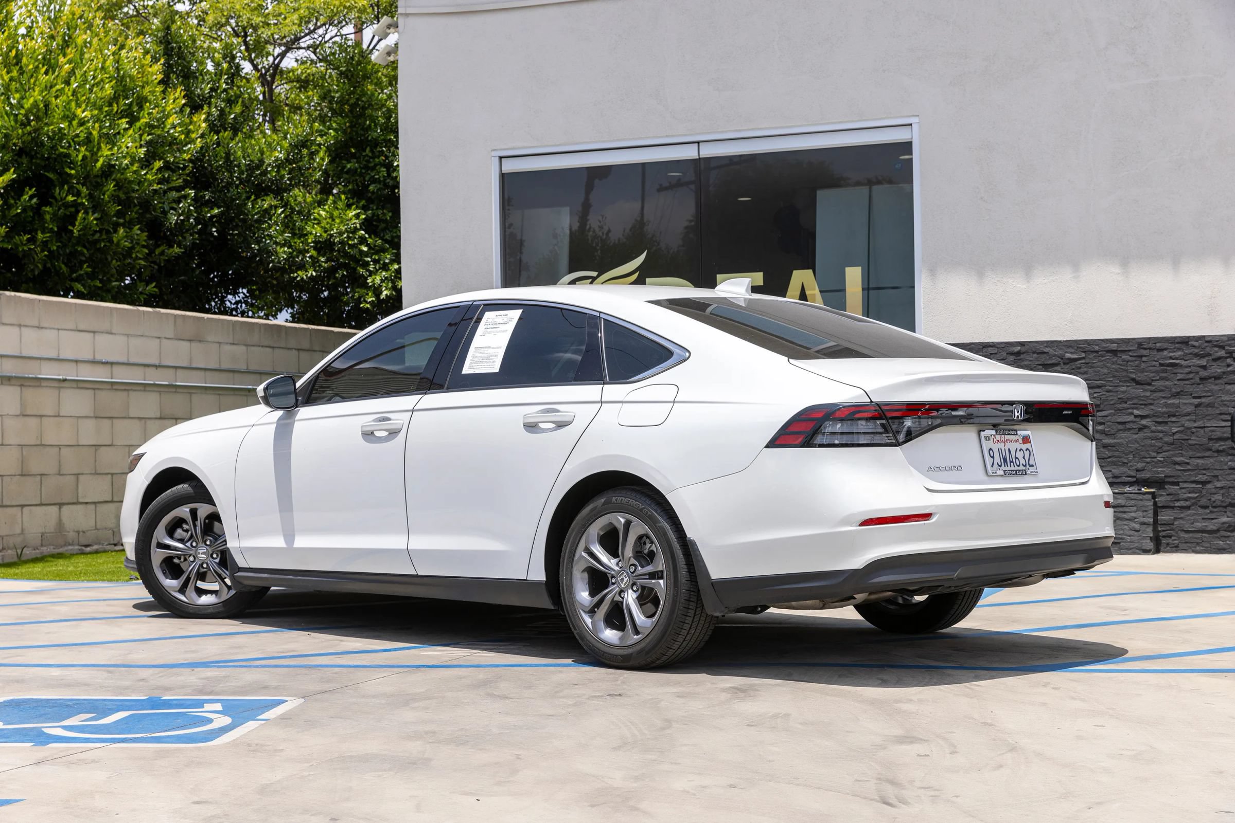 Used 2024 Honda Accord EX image 10
