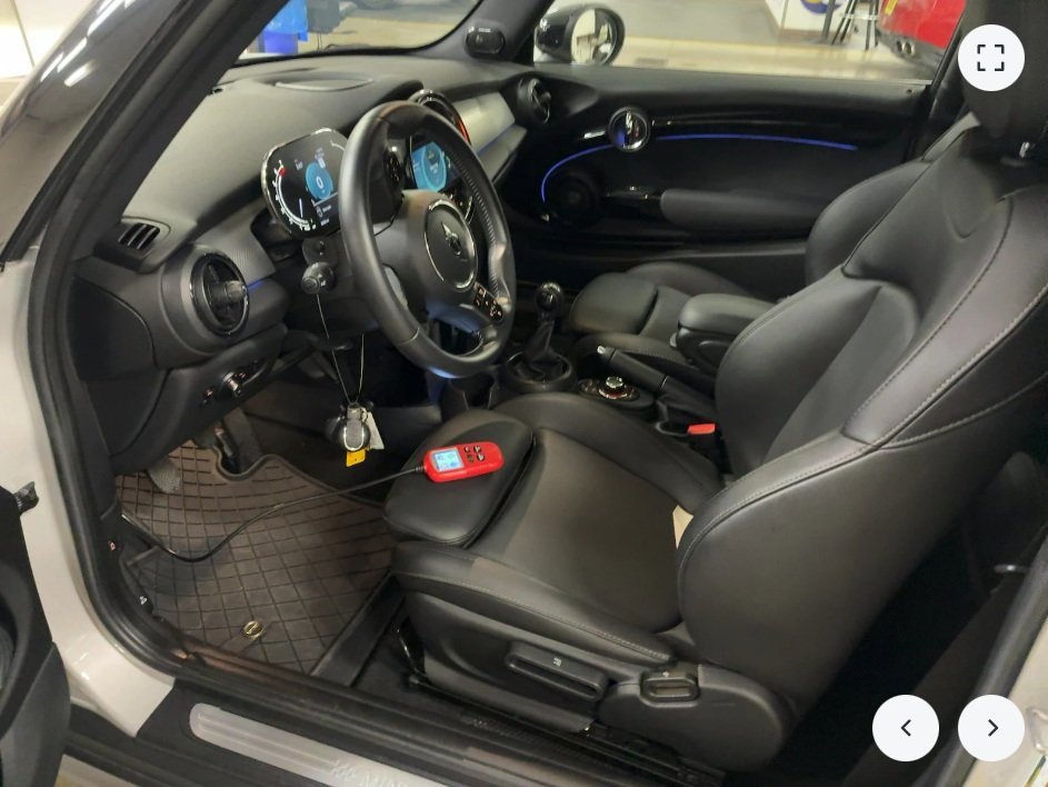 Used 2022 MINI Cooper S image 5