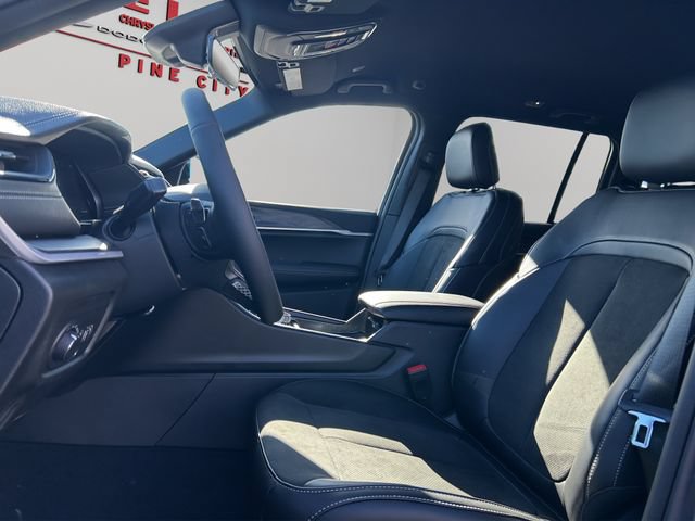 New 2026 Jeep Grand Cherokee Altitude AWD/4WD image 9