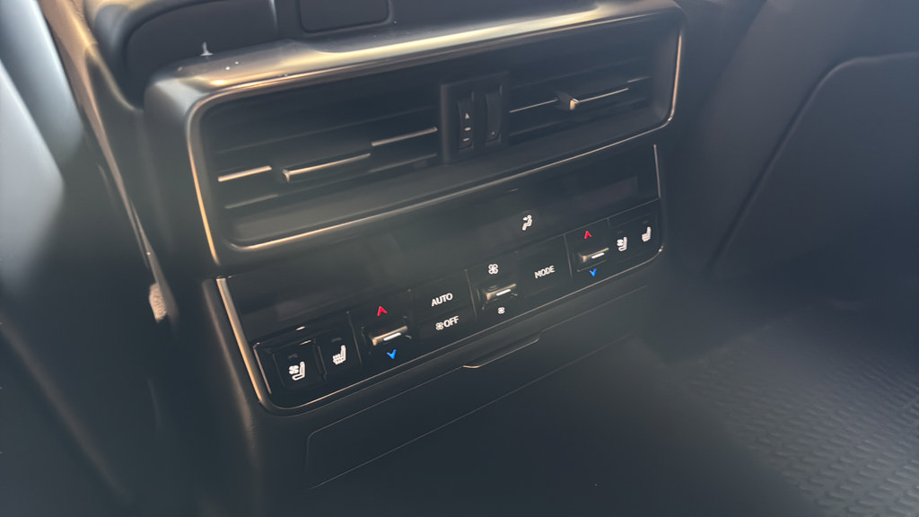 New 2026 Lexus LX 700h Luxury AWD/4WD image 16