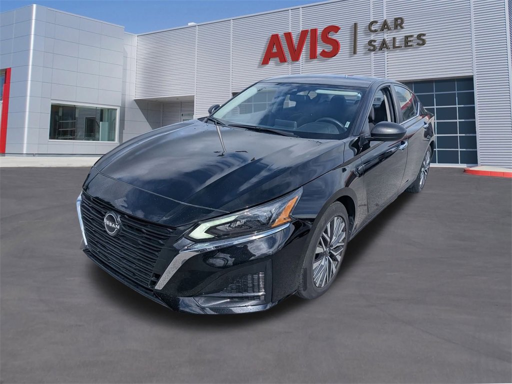 Used 2024 Nissan Altima 2.5 SV