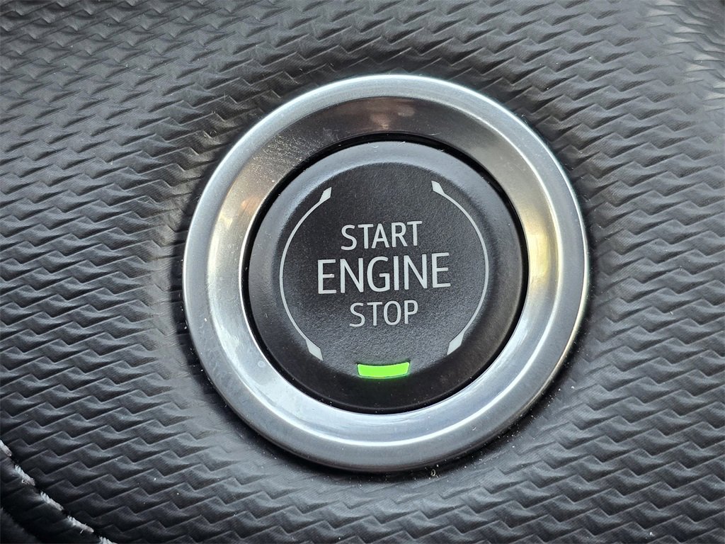 Certified 2025 Chevrolet Equinox LT image 35