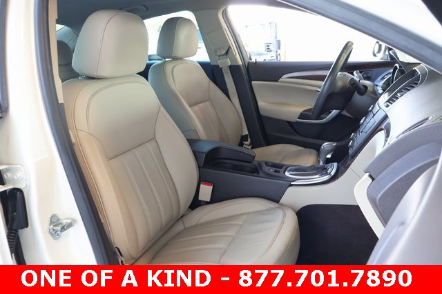 Used 2013 Buick Regal Premium image 19