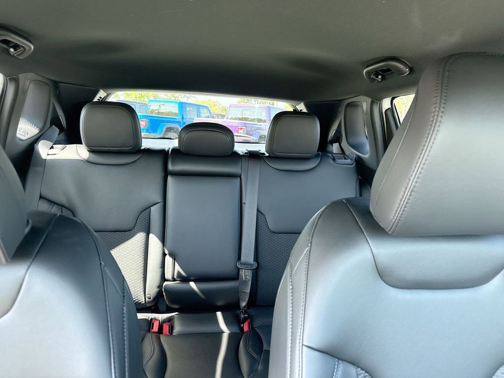 New 2026 Jeep Compass Latitude image 26