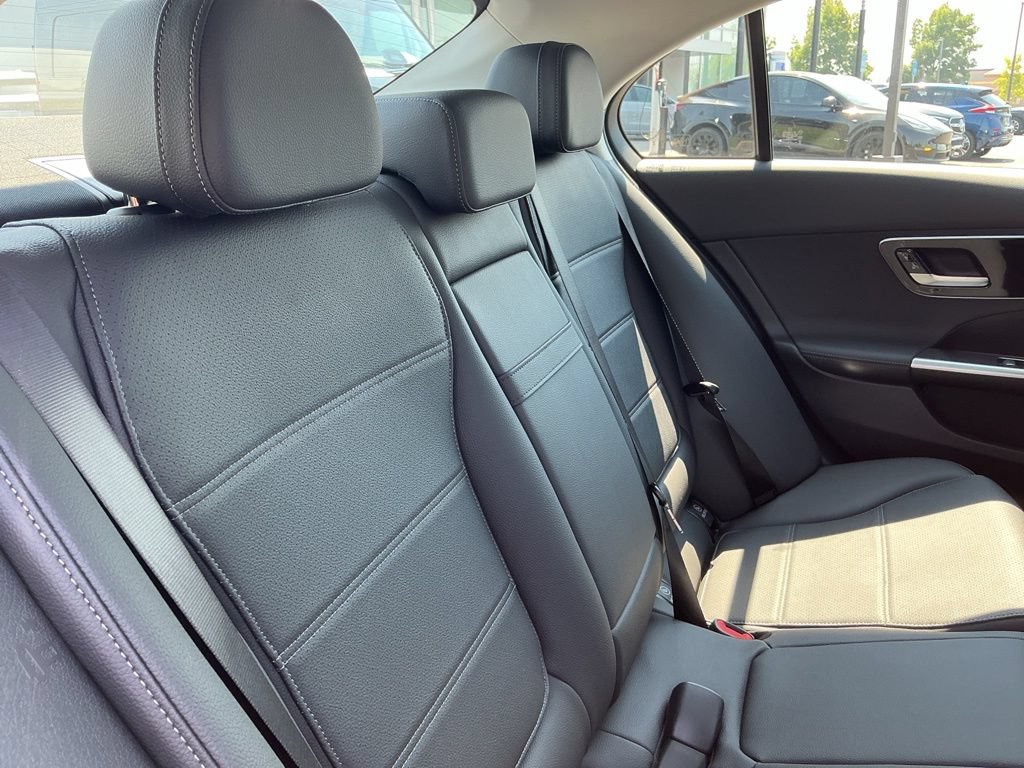 New 2026 Mercedes-Benz C 300 4MATIC Sedan image 19