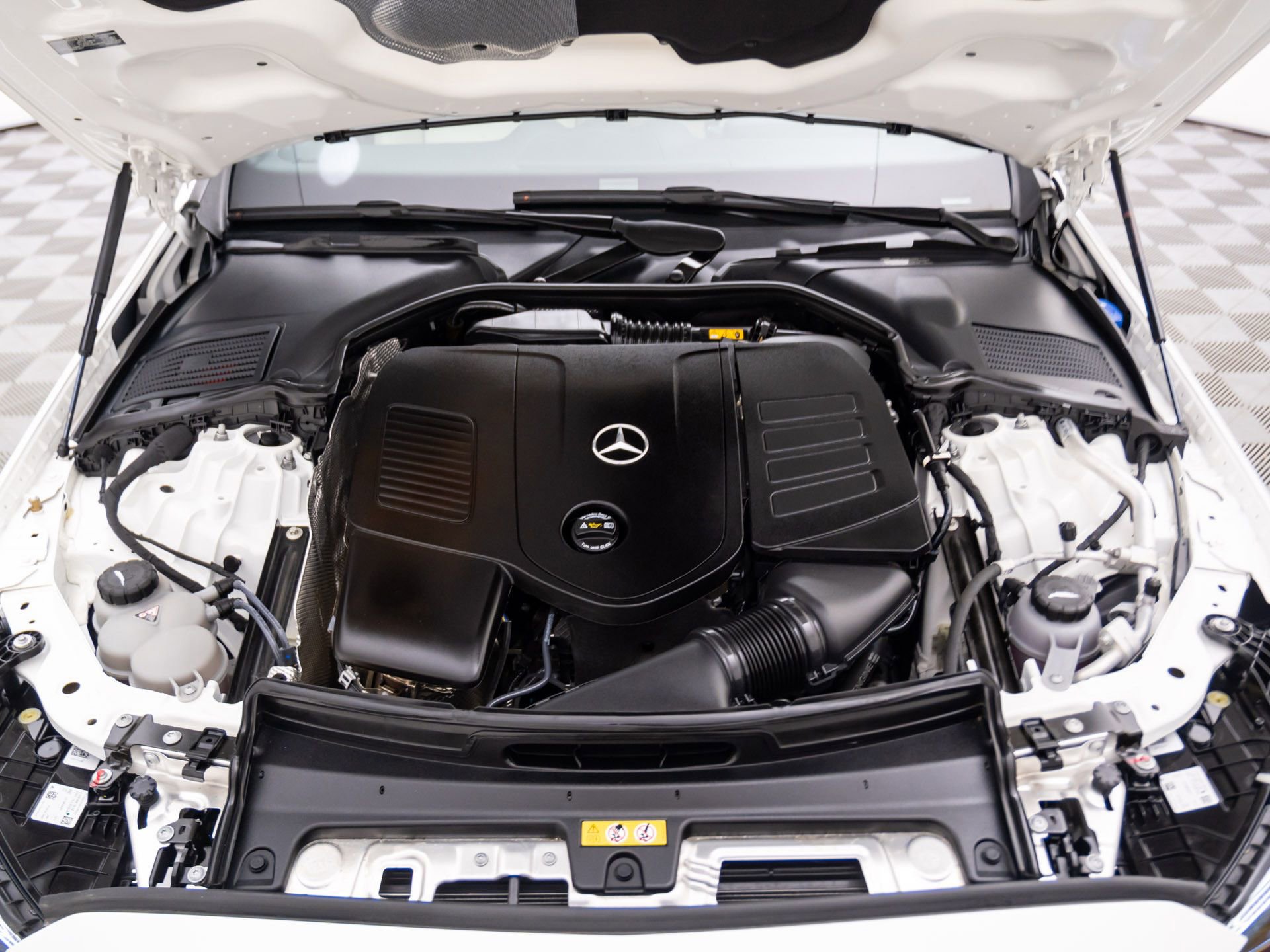 Certified 2023 Mercedes-Benz C 300 4MATIC Sedan image 32