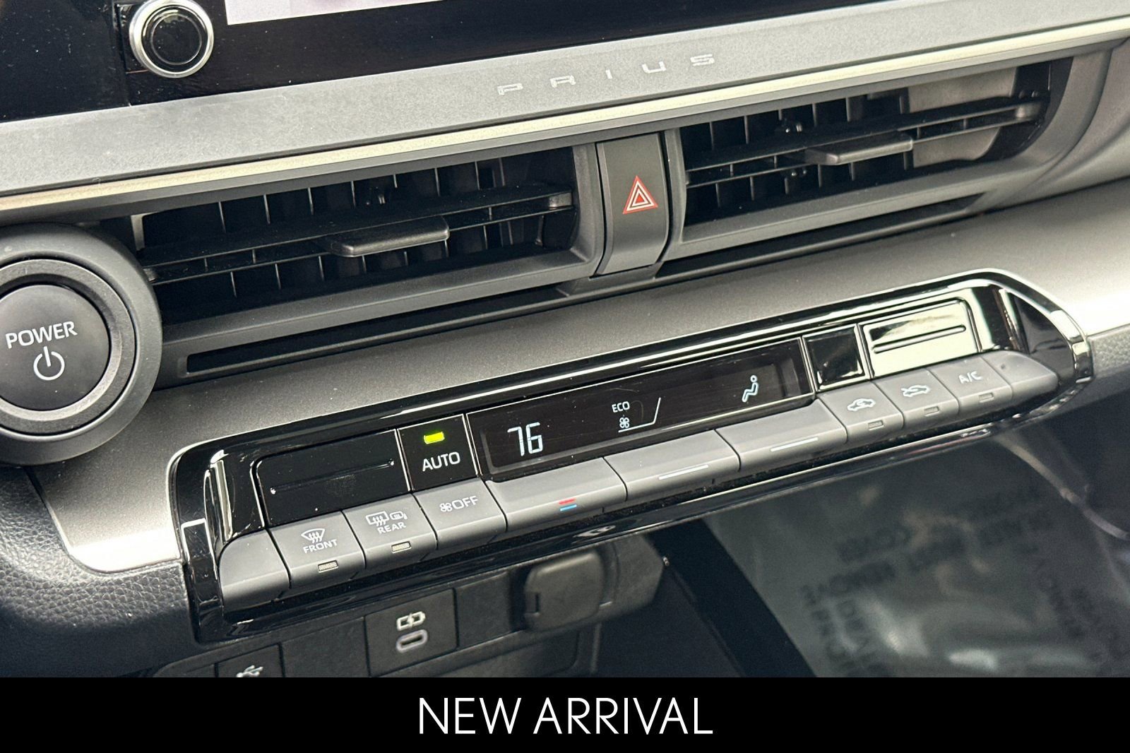 Used 2025 Toyota Prius LE image 24