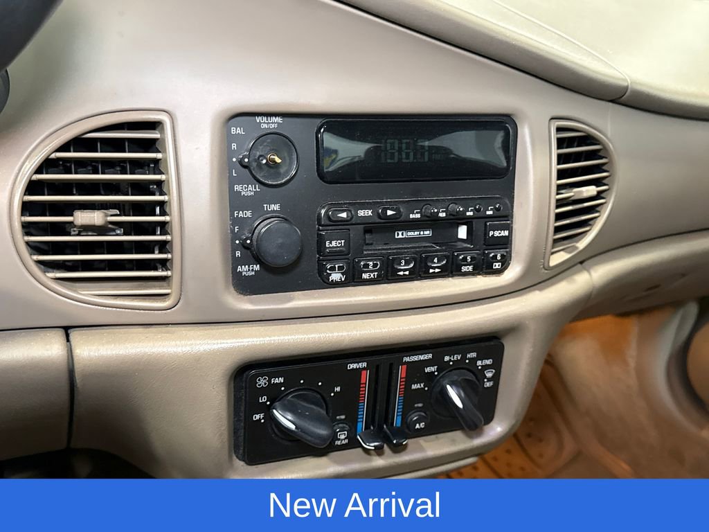 Used 2002 Buick Century Custom w/ Custom Premium Pkg FWD image 15