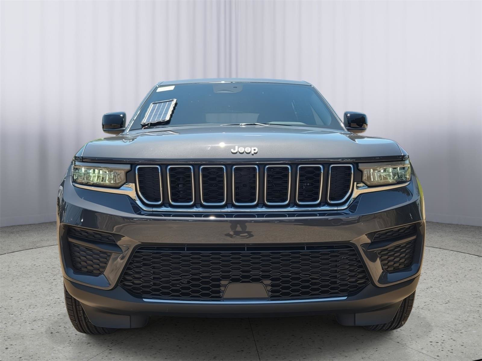 New 2026 Jeep Grand Cherokee Laredo X RWD image 2