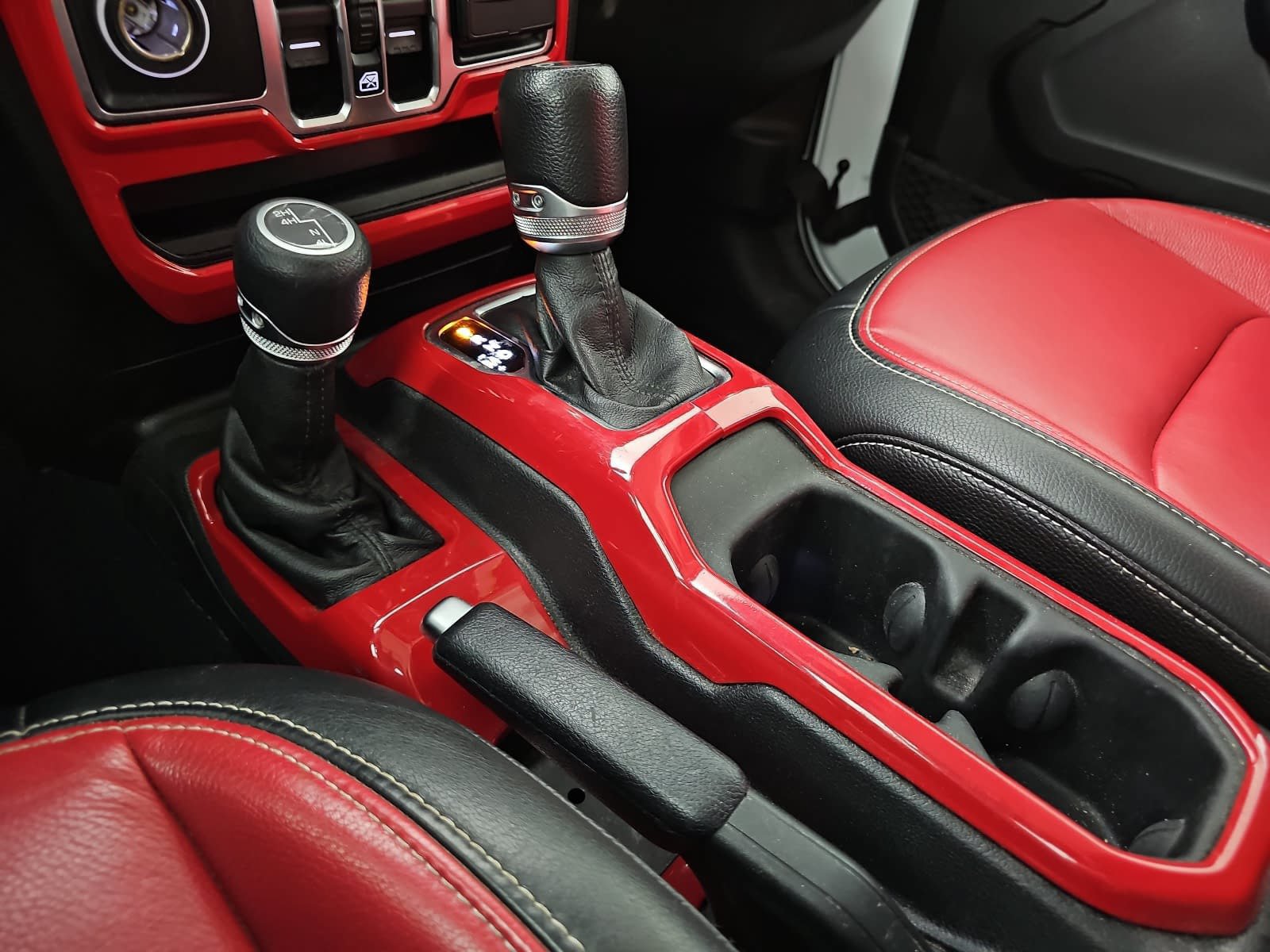 Used 2019 Jeep Wrangler Unlimited Sport S AWD/4WD image 23