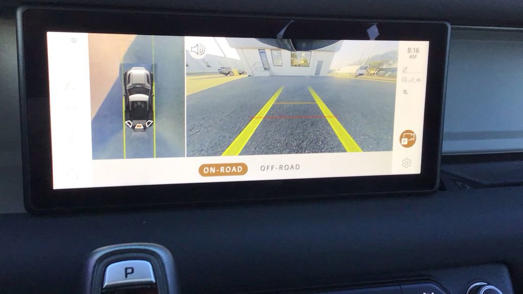 Used 2023 Land Rover Defender 90 SE image 31