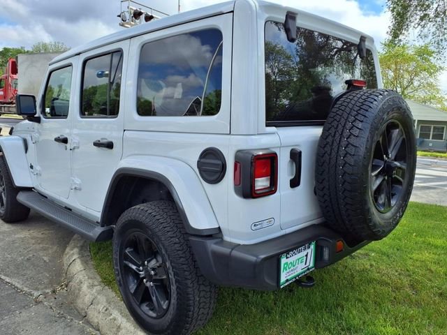 Used 2021 Jeep Wrangler Unlimited Sahara AWD/4WD image 5