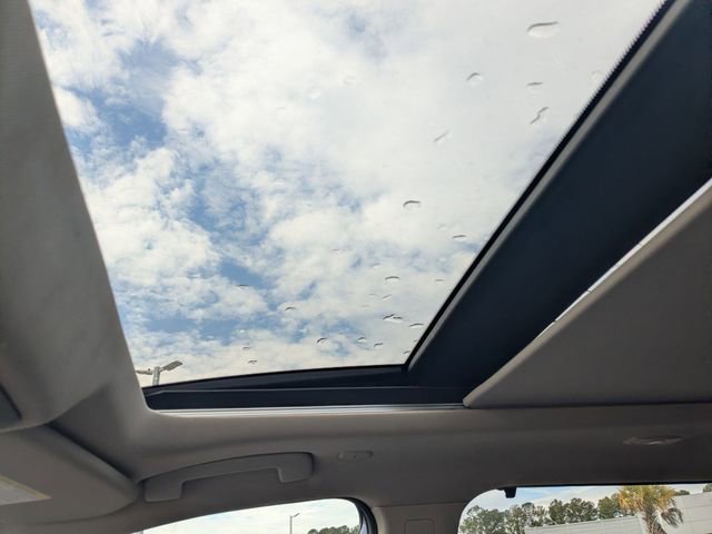 Used 2023 Nissan Rogue SL w/ SL Premium Package image 23