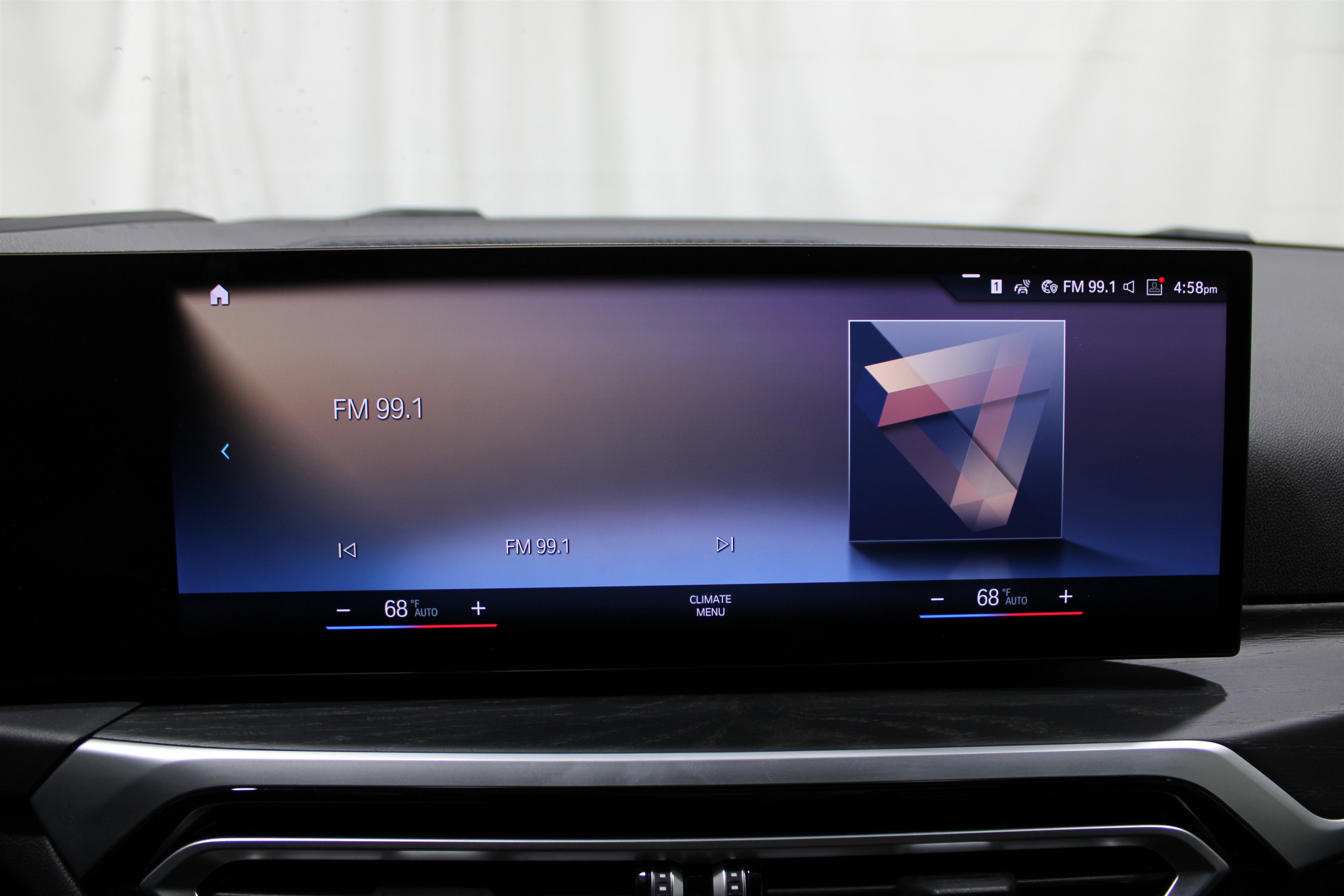 Used 2023 BMW 330i Sedan w/ M Sport Package image 15