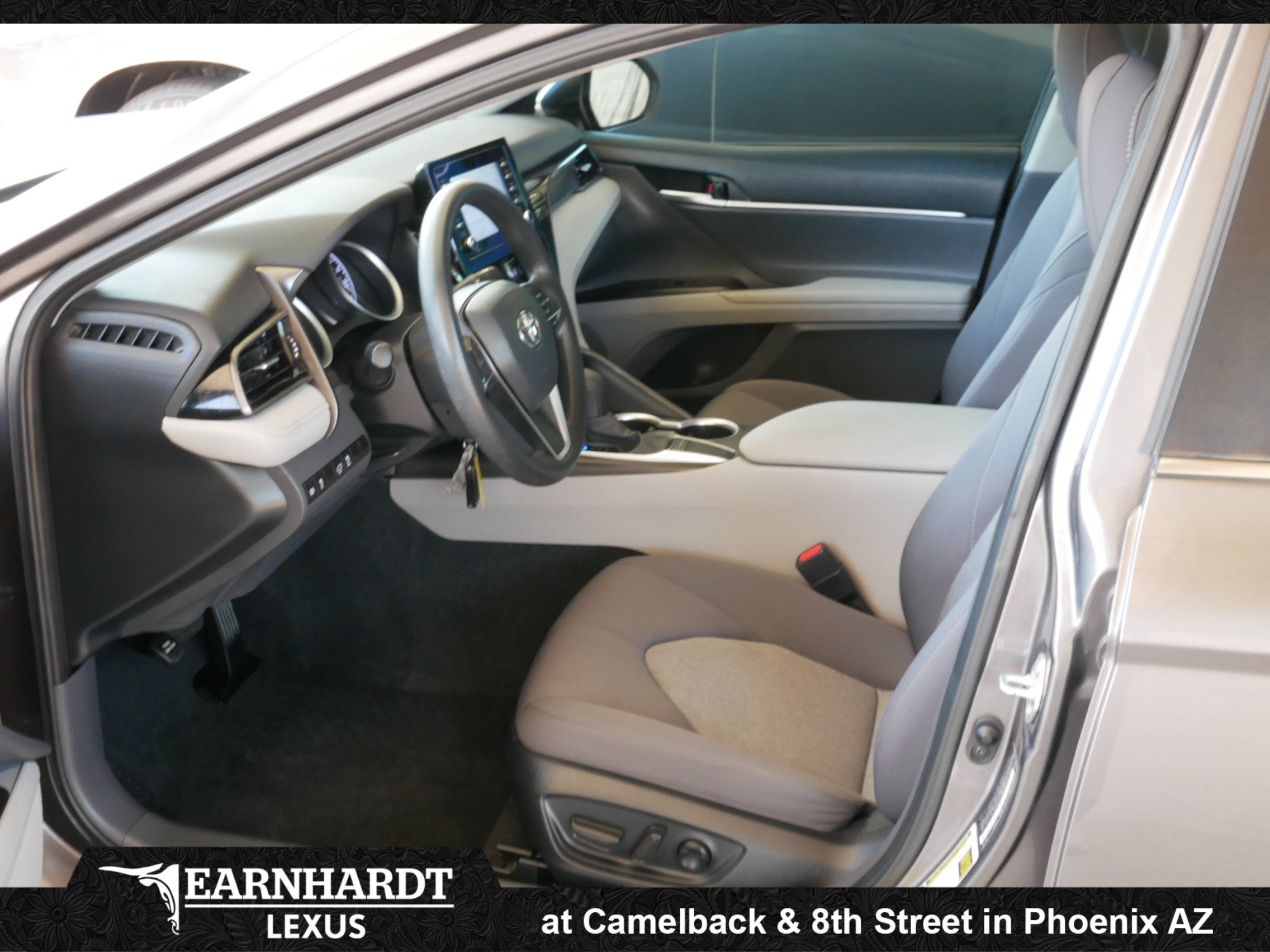 Used 2024 Toyota Camry LE FWD image 4