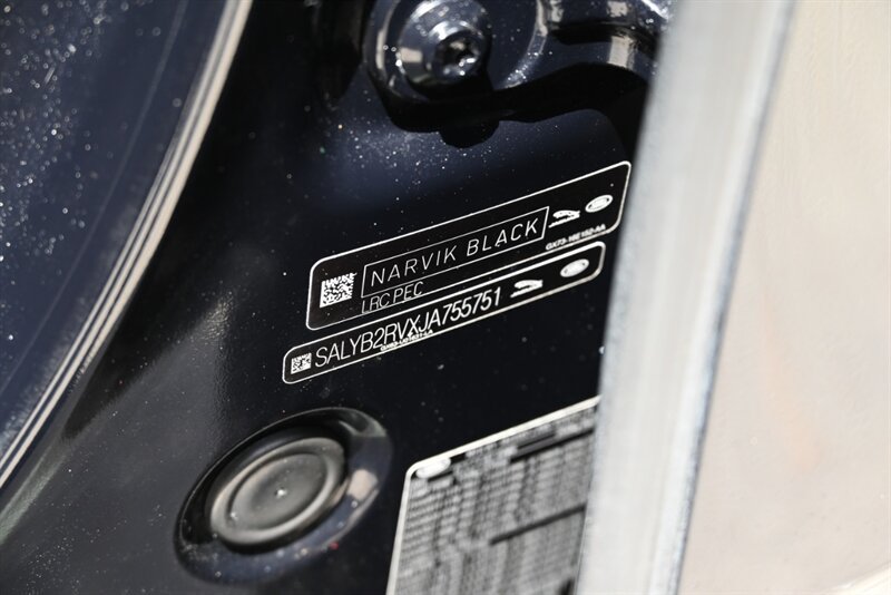 Used 2018 Land Rover Range Rover Velar S AWD/4WD image 6