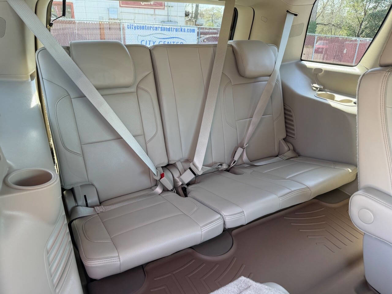 Used 2015 GMC Yukon Denali w/ Premium Package image 26