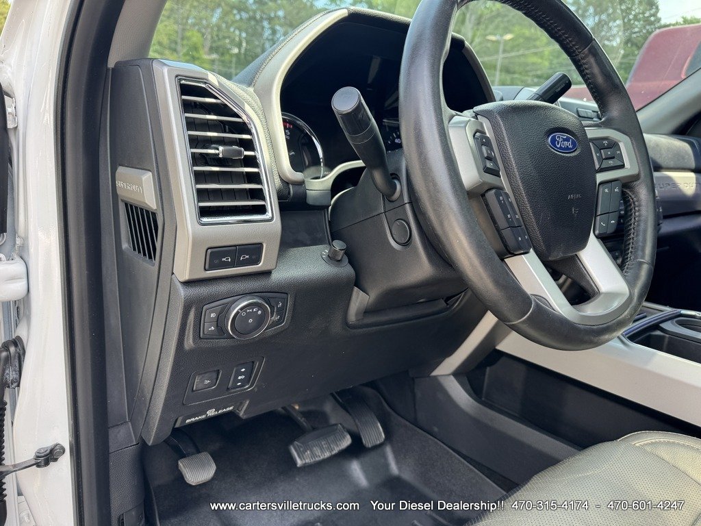 Used 2017 Ford F250 Lariat w/ Lariat Ultimate Package AWD/4WD image 13