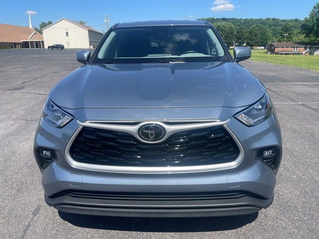 Used 2020 Toyota Highlander LE AWD/4WD image 1