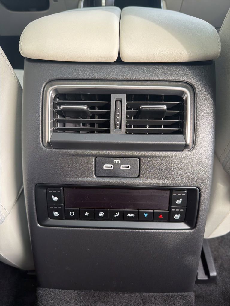 Certified 2024 MAZDA CX-90 3.3 Turbo S w/ Premium Plus AWD/4WD image 20