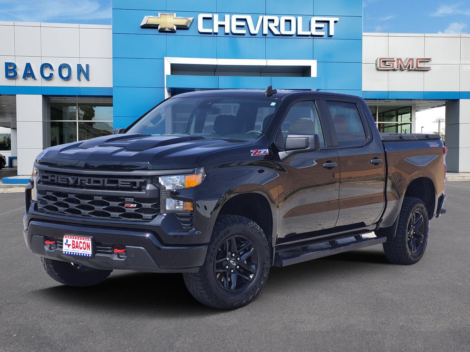 Used 2025 Chevrolet Silverado 1500 Custom Trail Boss AWD/4WD image 1