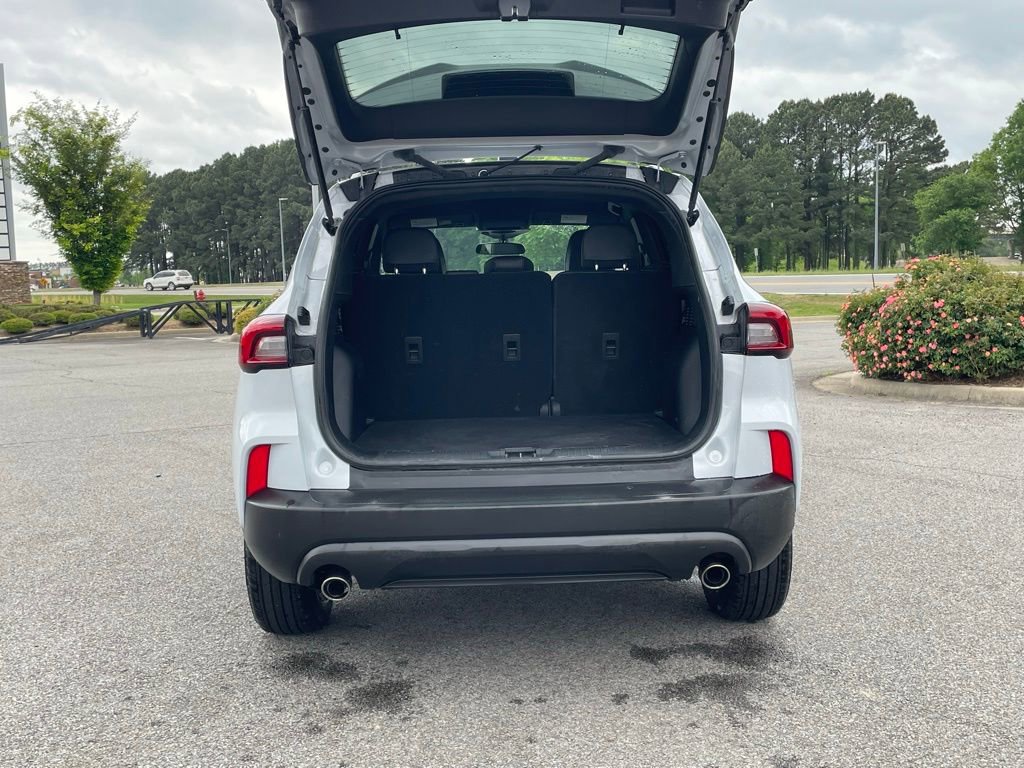 Used 2025 Ford Escape ST-Line FWD image 7