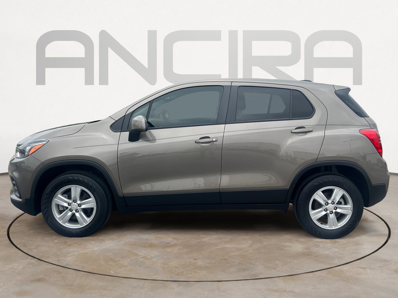 Used 2022 Chevrolet Trax LS w/ Tint and Cruise Package AWD/4WD image 7