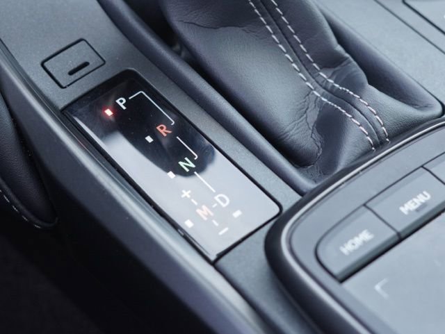 Used 2025 Lexus IS 350 F Sport w/ Accessory Package 2 image 31