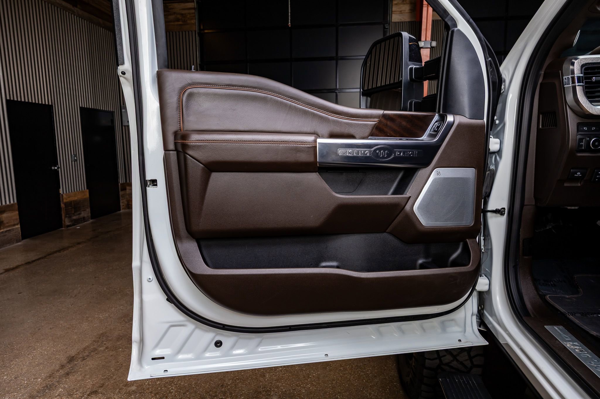 Used 2024 Ford F250 King Ranch w/ FX4 Off-Road Package image 36