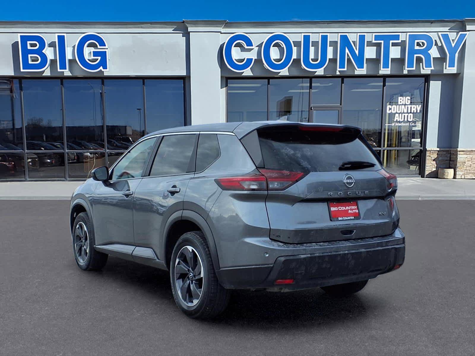 Used 2024 Nissan Rogue SV FWD image 4
