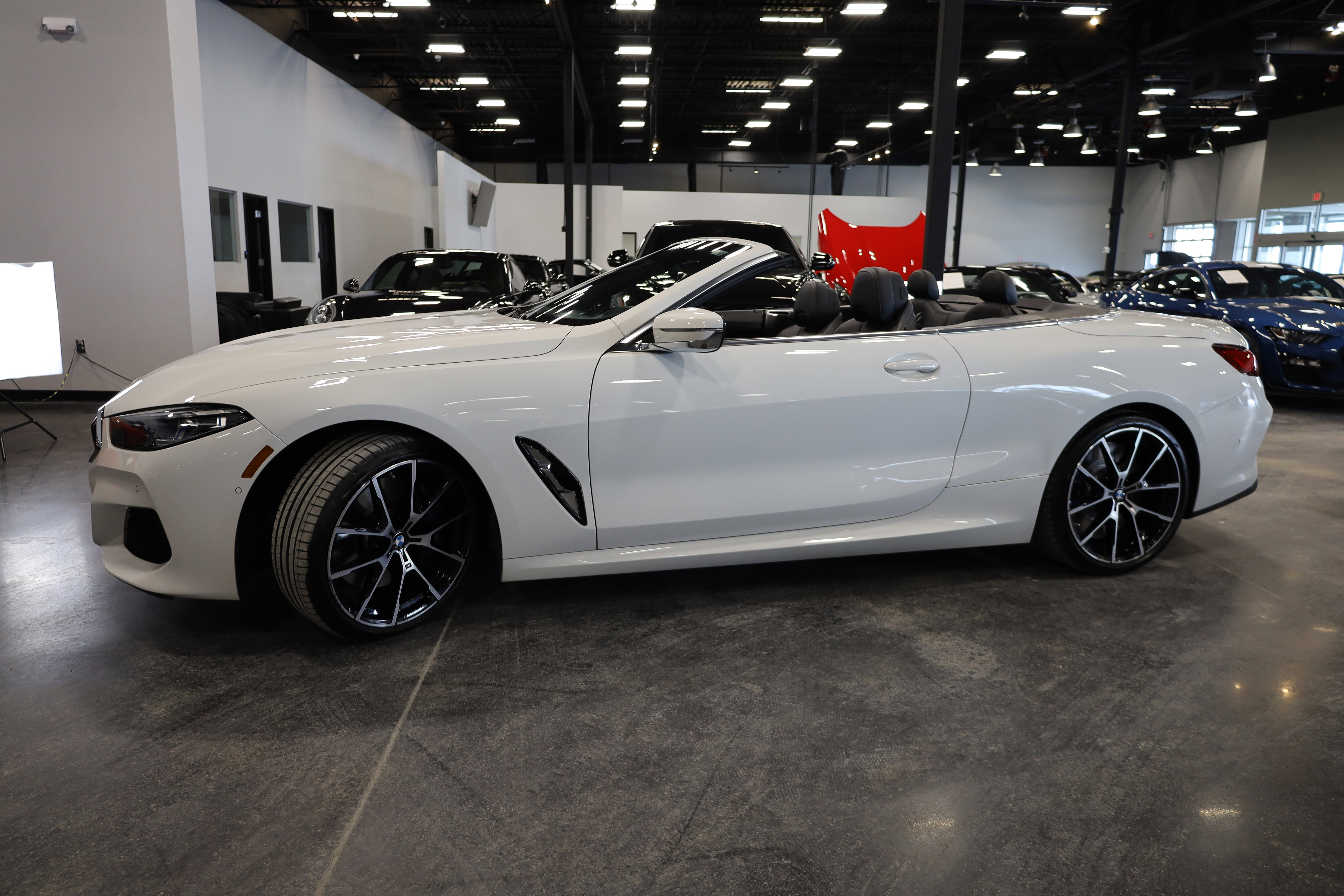 Used 2019 BMW M850i xDrive M850i xDrive image 9