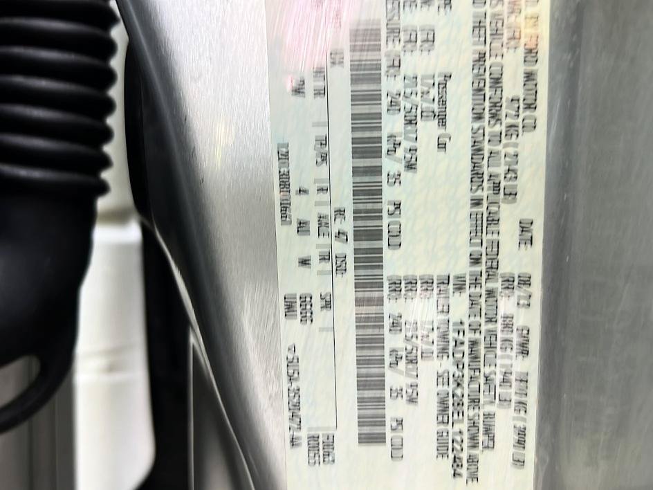 Used 2014 Ford Focus SE w/ Equipment Group 201A FWD image 20