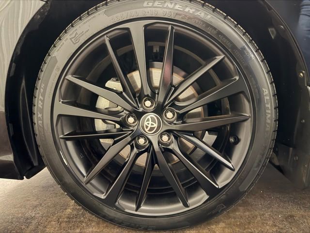 Used 2021 Toyota Camry XSE image 10